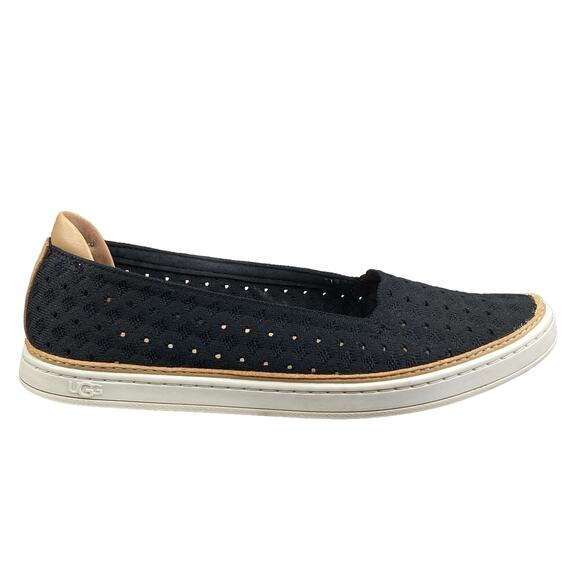 UGG Women’s Tammy Black Slip On Casual Flat Size US 8 - Picture 1 of 10